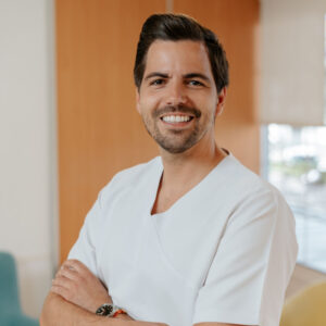 Beneharo Luis Fernández Sánchez - Especialista en Endodoncia y Odontología Restauradora
