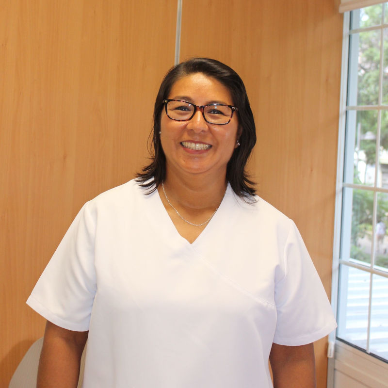 Dentista en Tenerife - Mariel Osorio Chilin - Higienista dental